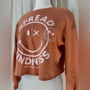 Oversized Brown Cropped Sweatshirt Soft Pullover with Pink Graphic Print